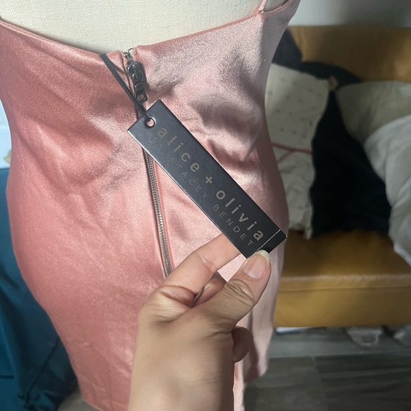 Alice and Olivia Harmony Dress - Picture 3 of 3